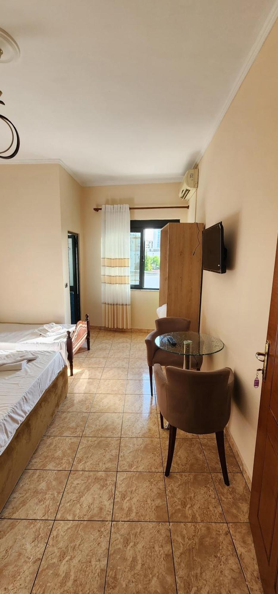 Hotel La Villa 地拉那 外观 照片