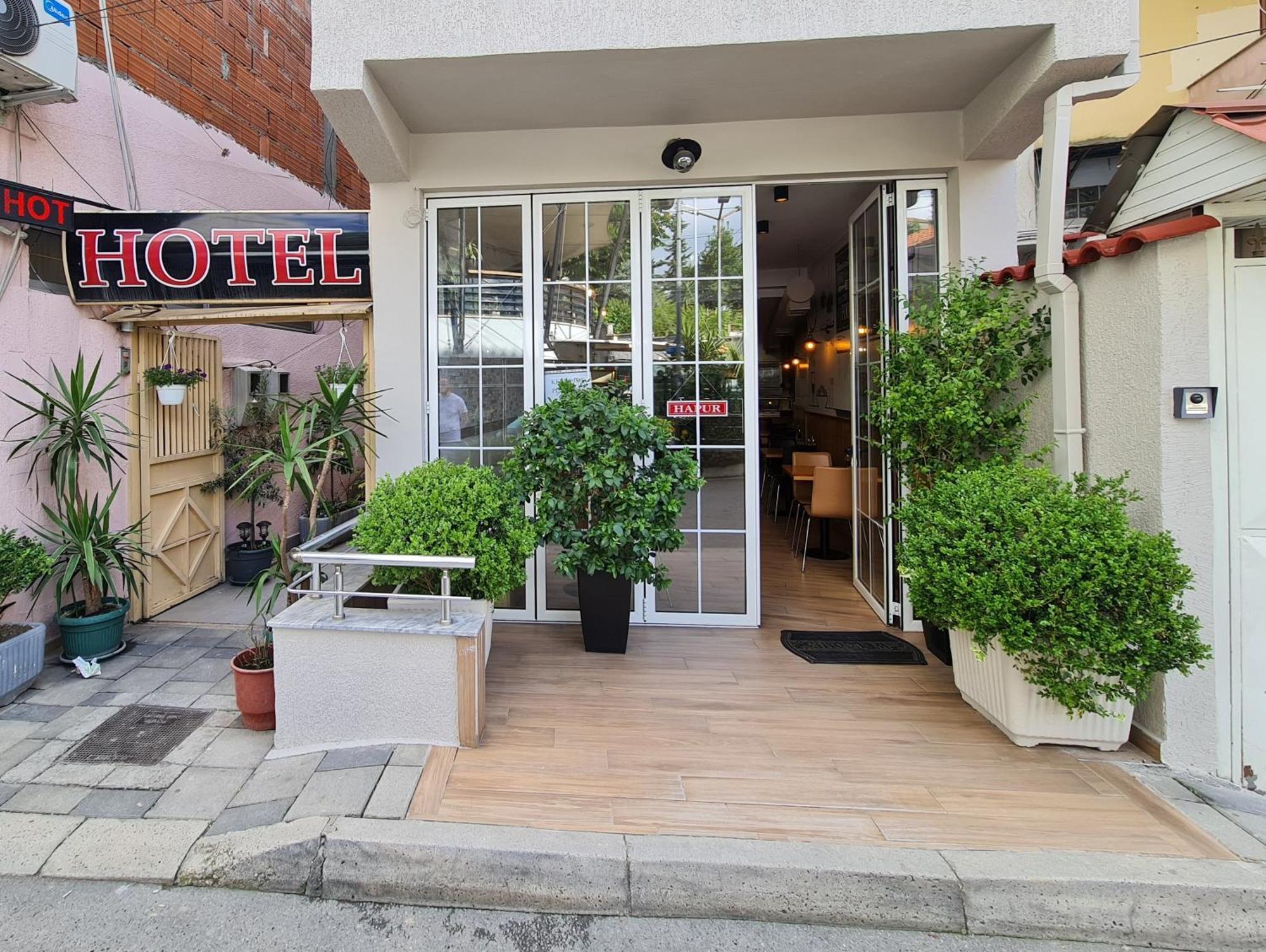 Hotel La Villa 地拉那 外观 照片