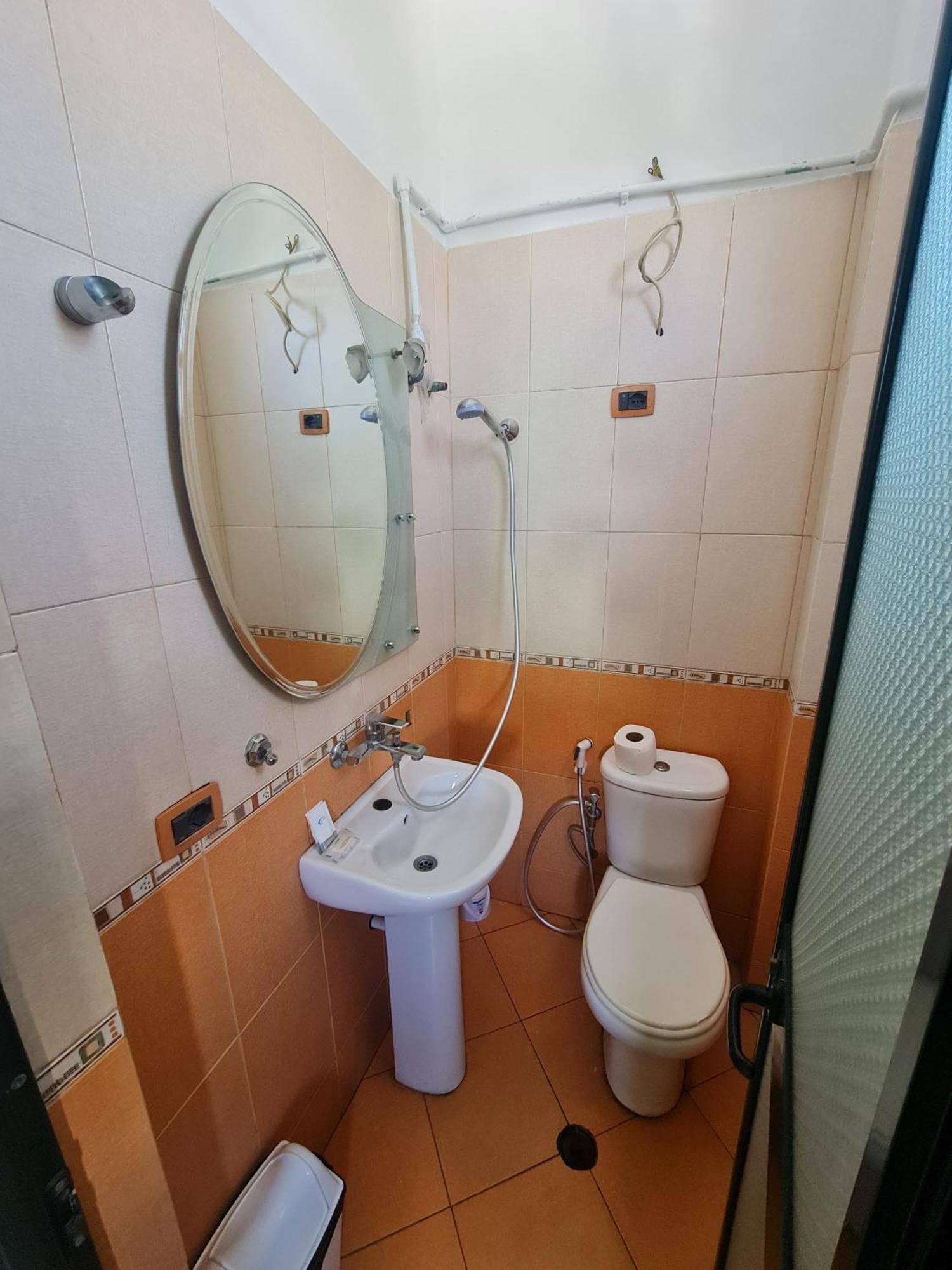 Hotel La Villa 地拉那 外观 照片