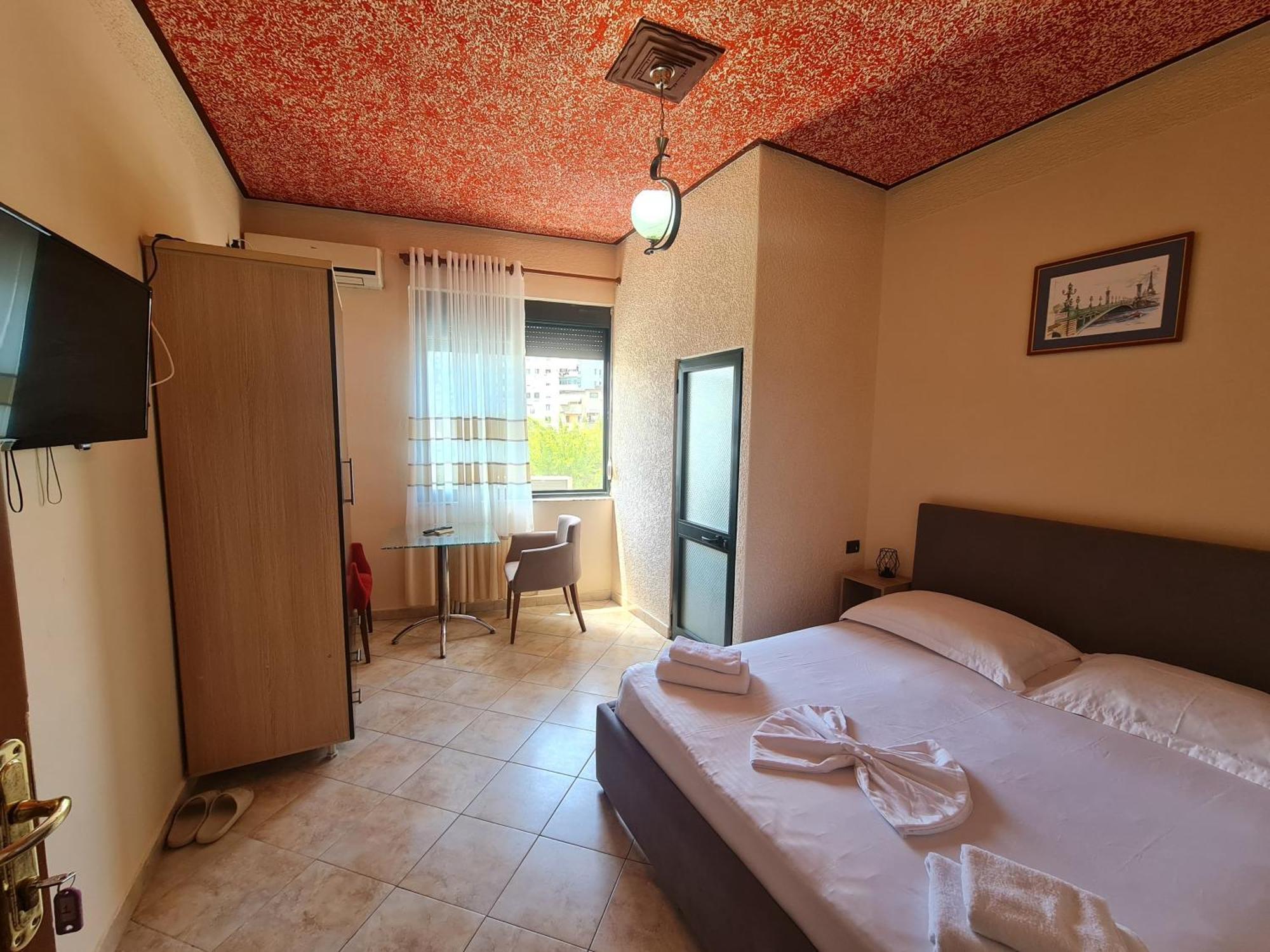 Hotel La Villa 地拉那 外观 照片
